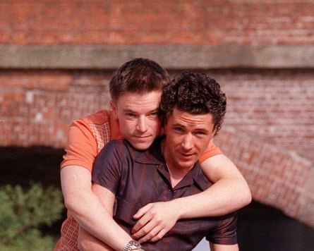 Craig Kelly and Aidan Gillen in Queer As Folk.
