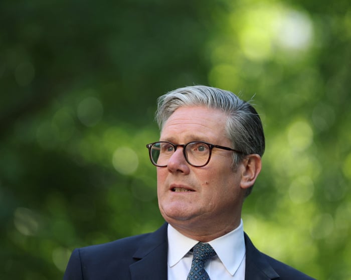 Reshuffle it how you like, Starmer’s ‘grownup’ Labour has the Tory whiff of spiteful incompetence | Nesrine Malik