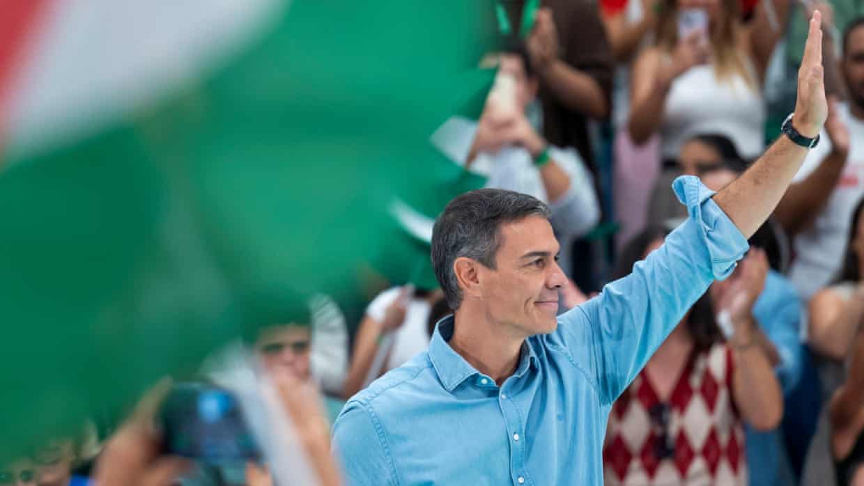 Spain’s PM calls for Israel to be banned from sports events after Vuelta race abandoned