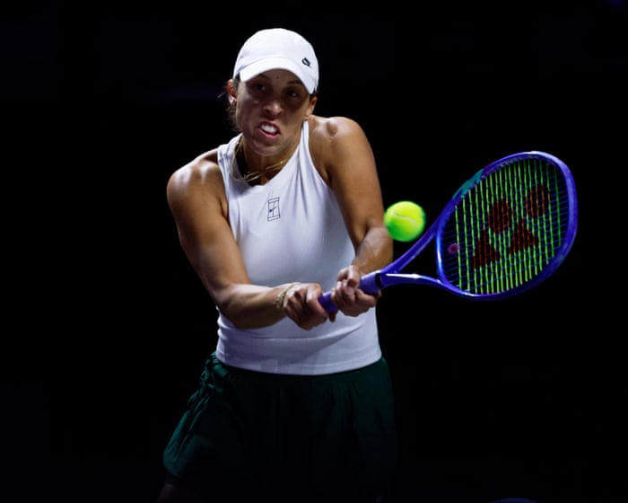 WTA Finals tennis: Anisimova v Keys; Rybakina beats Swiatek – live