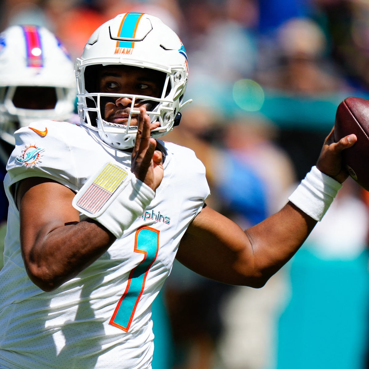 Médico sugere que Tua Tagovailoa, QB do Miami Dolphins, se aposente aos 24 anos