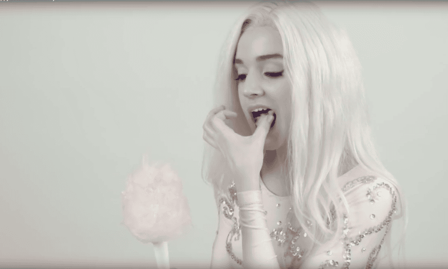 In the first video of Poppy, in November 2014, she wordlessly consumed candy floss.