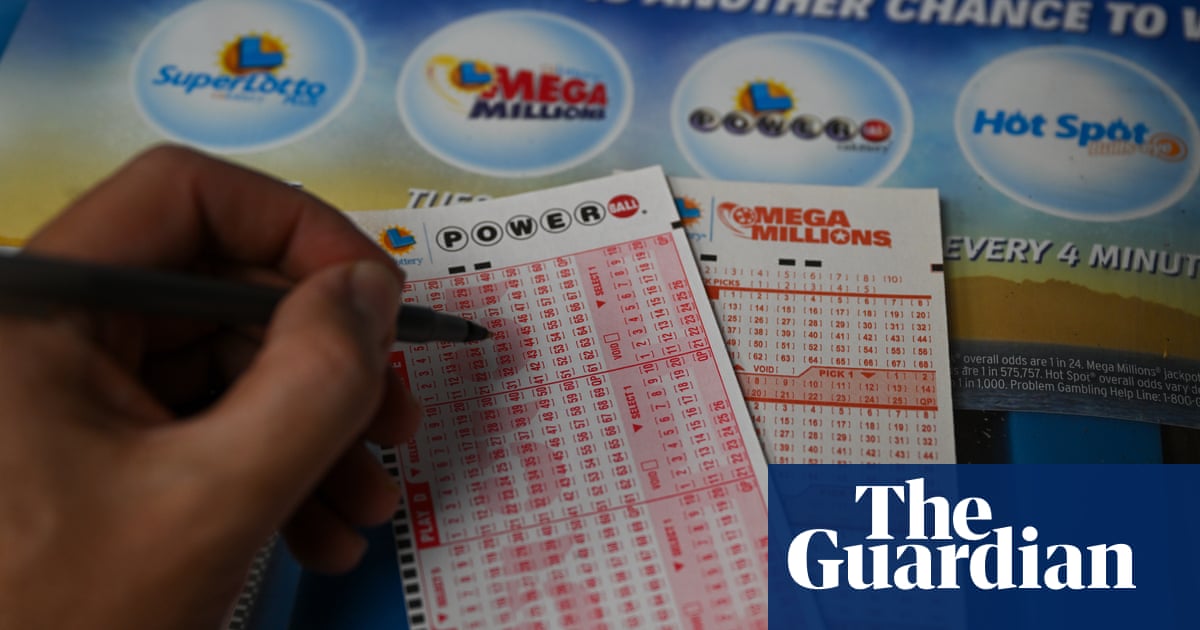 Man sues Powerball lottery after being told his apparent $340m win was error