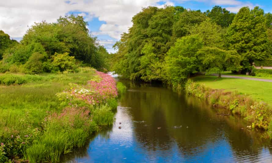 White Cart Water in Pollok Country Park, Glasgow.