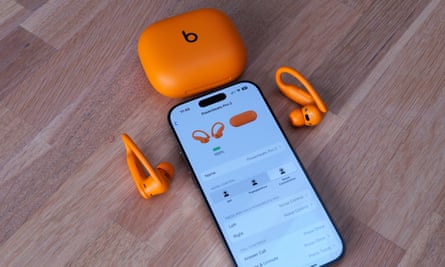 The Beats Powerbeats Pro 2 settings on an iPhone.