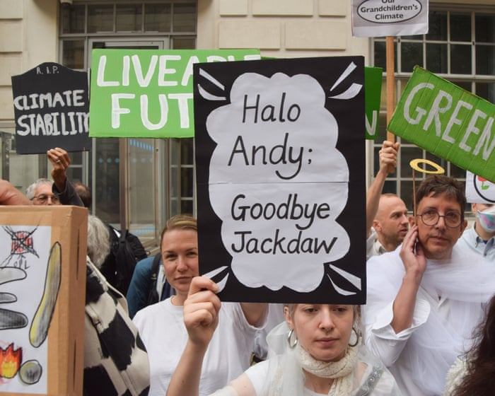 Image accompanying the story: What does the approval of the Jackdaw gasfield mean?