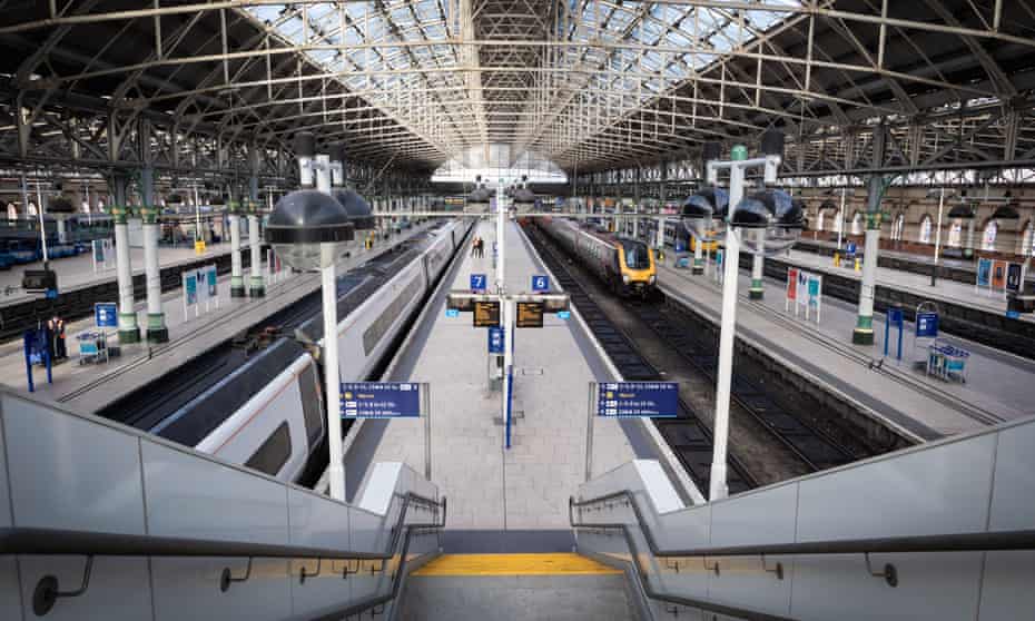 Manchester Piccadilly train station during Monday morning rush hour, 23 March 2020.