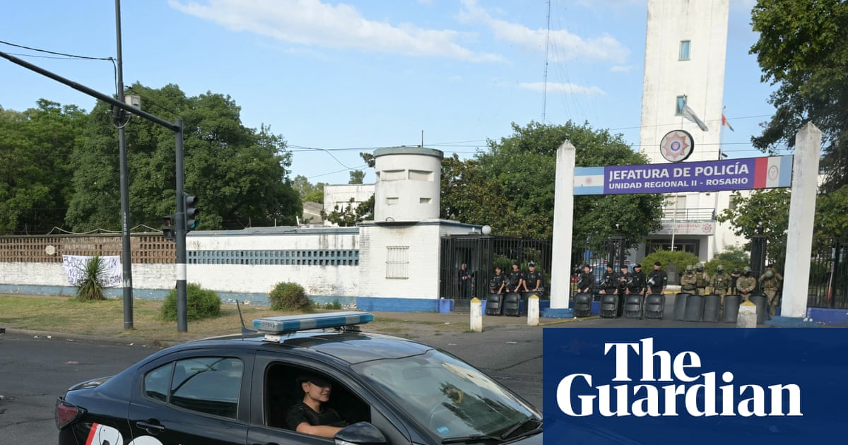 Why off-duty cops in second jobs ‘kill and die more’ in recession-hit Argentina