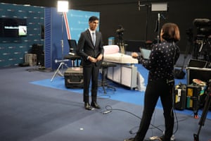 Tory conference: Sunak rejects Truss’s suggestion government has no responsibility for food supply 4 Rishi Sunak being interviewed this morning.