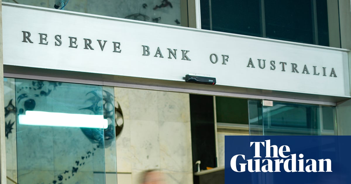 Afternoon Update: RBA cuts interest rates; ANU chancellor Julie Bishop accused of bullying in Senate inquiry; and Taylor Swift’s new album