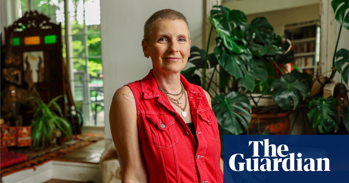 Eat Pray Love author Elizabeth Gilbert on leaving her marriage for a dying friend: ‘She said, Let’s just live balls to the wall until I die!’