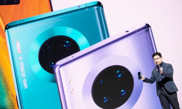 The back of the Mate 30 Pro has a circular camera array.
