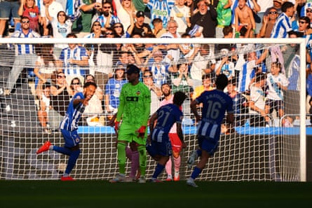 Pierre-Emerick Aubameyang scores for Deportivo
