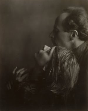 Imogen Cunningham: Edward Weston and Margrethe Mather, 1922. Glickman Lauder writes: ‘My father took me on field trips with his photography friends. I was seven years old when I watched Edward Weston set up his tripod among the rocks and trees of Point Lobos, near Carmel on the Pacific coast. Ansel Adams was also a friend, leading numerous discussions at the Camera Club that my father introduced. Looking back, it is not surprising that I would become a photographer’