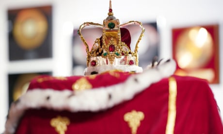 Freddie Mercury sale<br>A crown and accompanying cloak, worn by Freddie Mercury during The Magic Tour, with an estimate of £60,000-80,000, which is part of Freddie Mercury's personal collection, on display during a photo call at Sotheby's in London, ahead of their auction. Picture date: Thursday August 3, 2023. PA Photo. Photo credit should read: Yui Mok/PA Wire