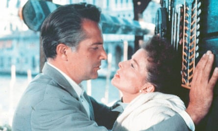 Rossano Brazzi and Katharine Hepburn in Summertime.