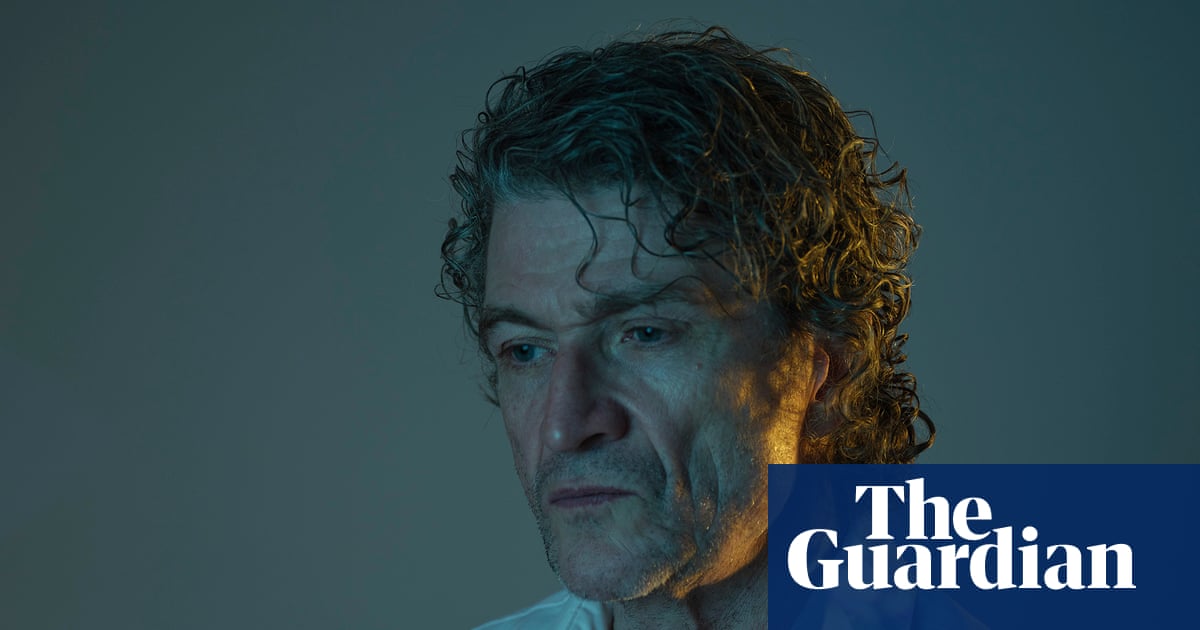 Service by John Tottenham review comic confessions of a grumpy bookseller