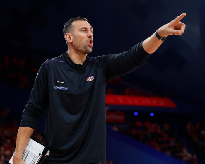 Andrew Bogut accused of body-shaming 36ers owner during NBL championship series