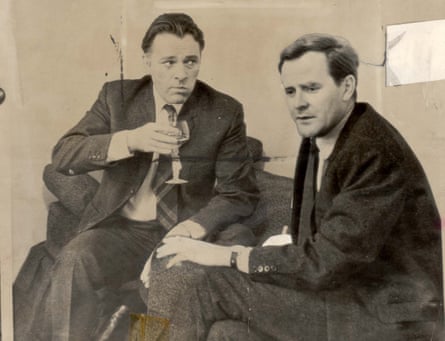 Le Carré pictured with Richard Burton, who played Alec Leamas in the film adaptation of The Spy Who Came in from the Cold.