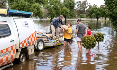 The NSW town of Forbes is experiencing a ‘blue-sky’ flood – at levels not seen for several decades.
