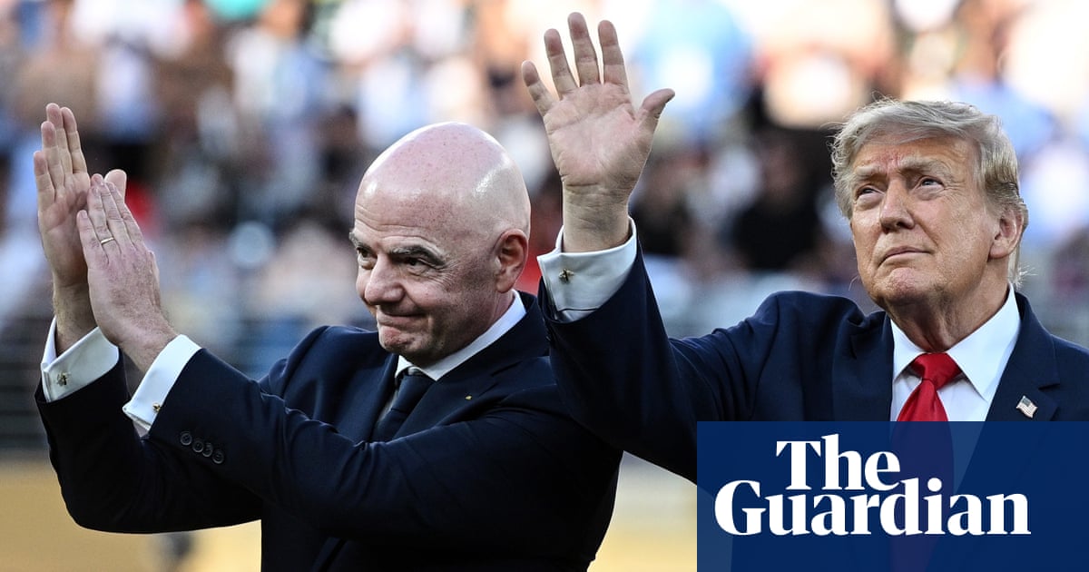 Infantino, Trump, Bezos and Mourinho: together at last: Football Weekly