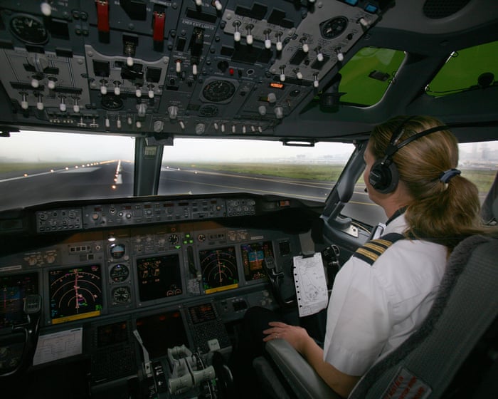 Almost all German pilots admit to napping during flights in union survey