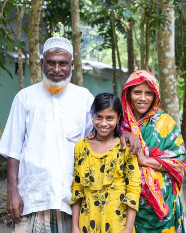 Maria Mallik with her parents Tayab and Majeda.