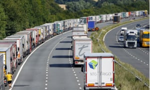Thousands of lorries backed on their way to Channel Tunnel on M20