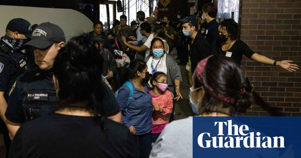 Trump to sign executive order requiring list of sanctuary cities and states