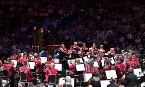 Ryan Bancroft conducts the BBC National Orchestra of Wales and Tredegar Band for the world premiere of Gavin Higgins’s  Concerto Grosso for Brass Band and Orchestra in the Royal Albert Hall on  8 August 2022.