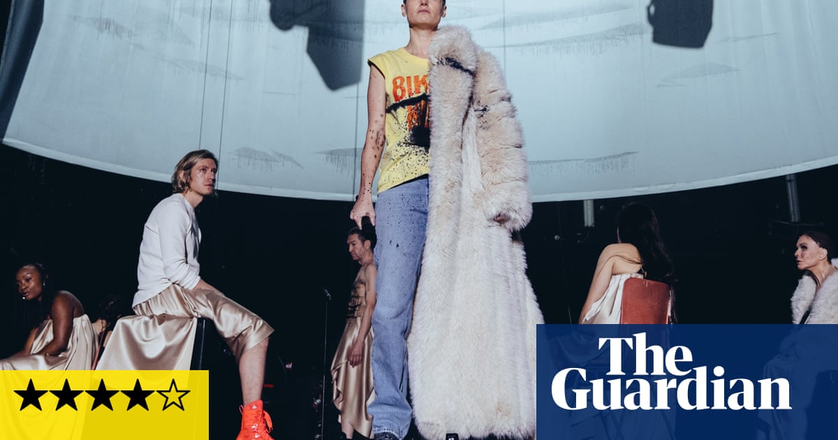 Elektra review – Brie Larson makes a fearless West End debut in punk tragedy