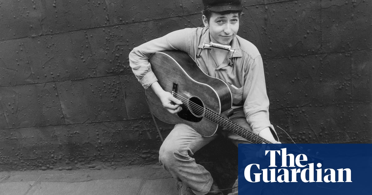 Bob Dylan rerecords Blowin’ in the Wind for Christie’s auction