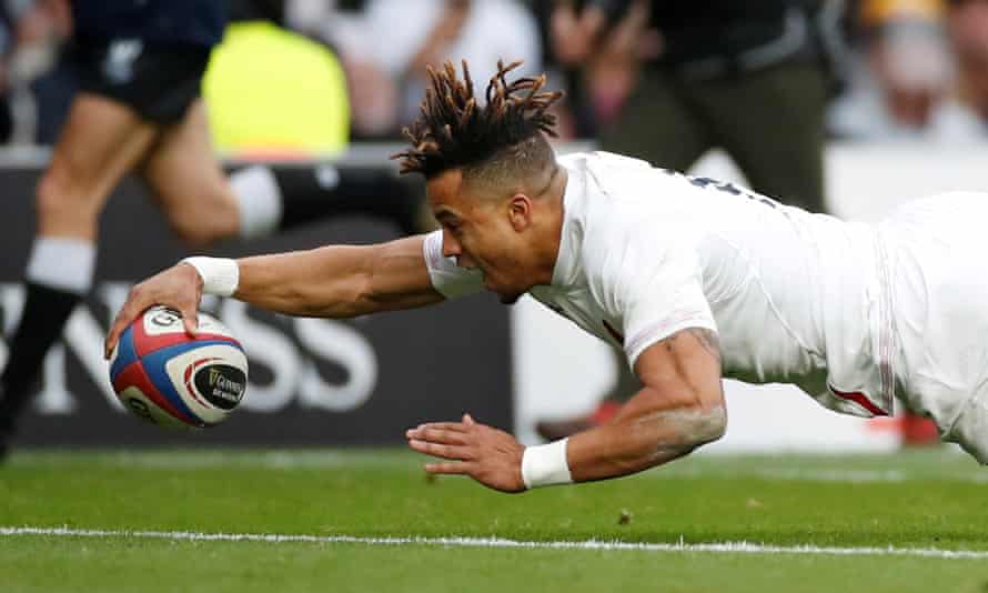 Τι θα συμβεί το 2021 και (ήδη) το γνωρίζουμε- Τα μεγάλα γεγονότα στον κόσμο 6 Ο Anthony Watson καταδύεται στο έδαφος