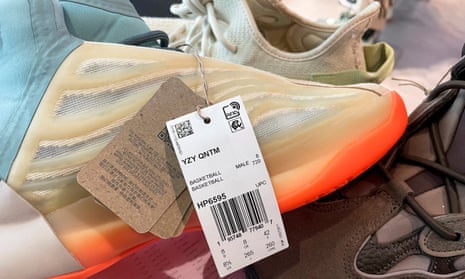 Adidas to sell second batch of Yeezy trainers after breakup with Kanye West | Business | The Guardian Adidas to sell second batch of Yeezy trainers after breakup with Kanye West | Business | The Guardian