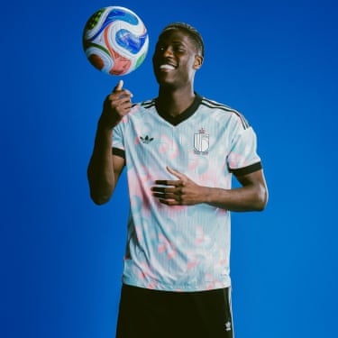 Amadou Onana wearing Belgium’s away shirt