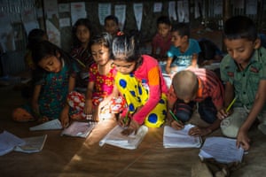 Children learning English at the school in Kutubdia para, or neighbourhood, Cox’s Bazar