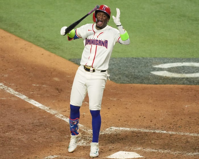 Blown call ends World Baseball Classic semi-final as USA squeeze past Dominican Republic