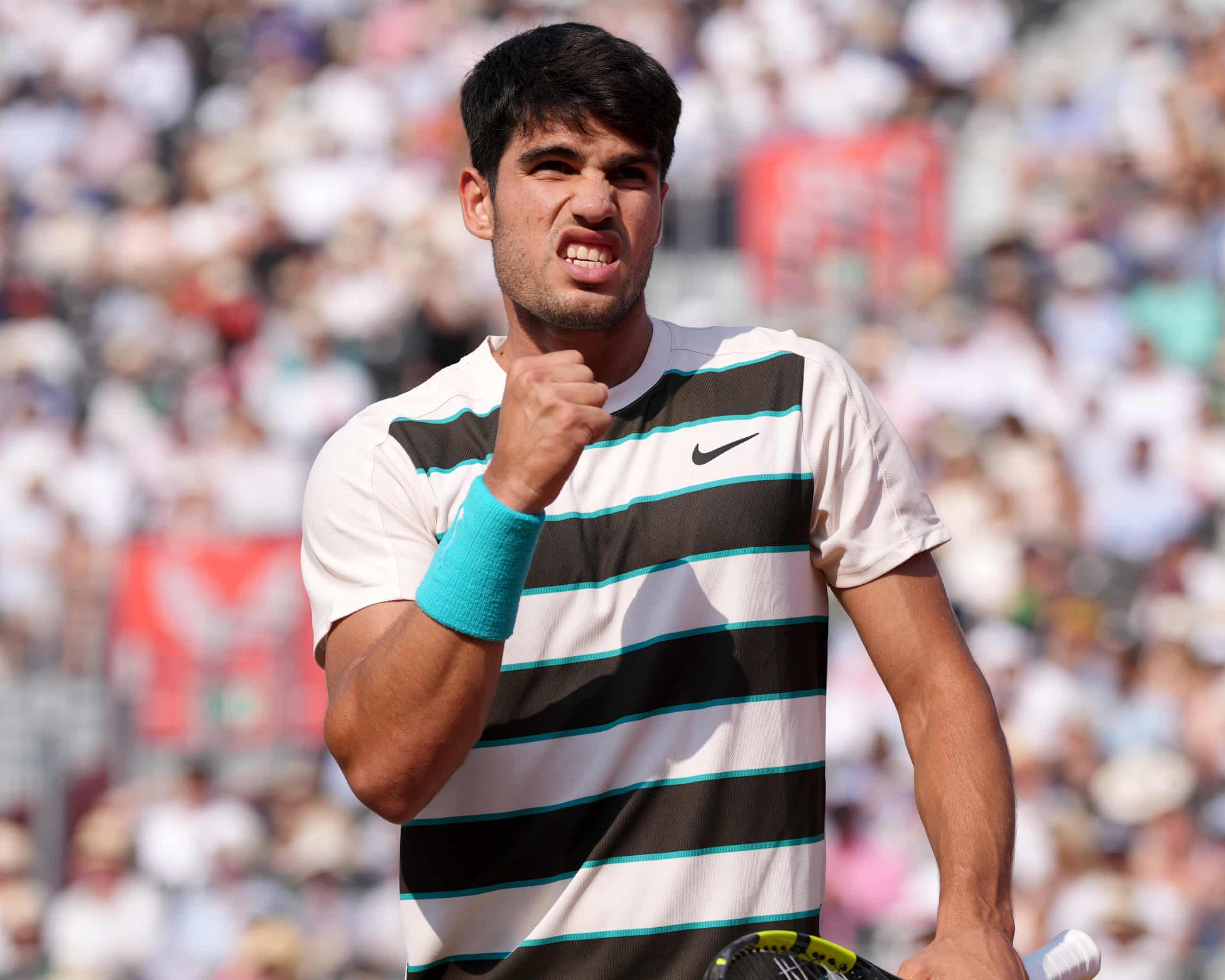 Carlos Alcaraz beats the heat in epic comeback against Munar at Queen’s Club