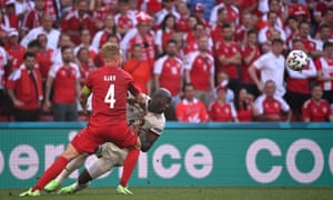 Lukaku in action with Kjaer.