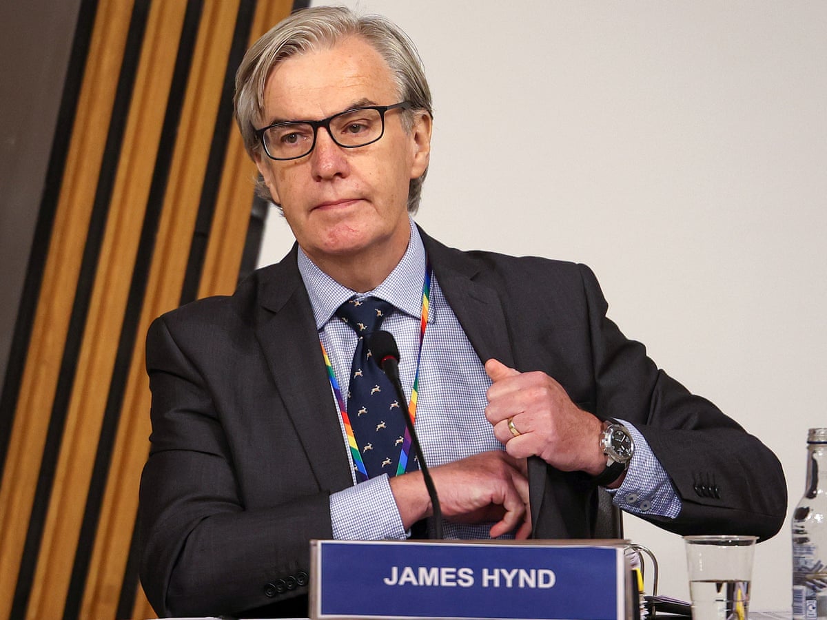 Top Scottish civil servant: my choice to include ex-ministers in anti-harassment policy | Scottish politics | The Guardian