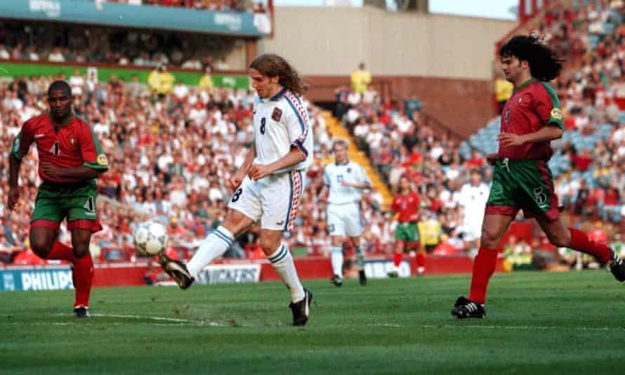 Karel Boborsky skóroval za Českou republiku odskočením proti Portugalsku na Euro 96, které je dovedlo do semifinále.