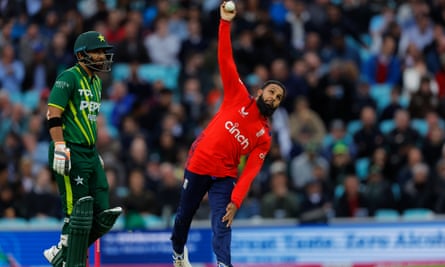 Adil Rashid bowls during the fourth T20 match between England and Pakistan