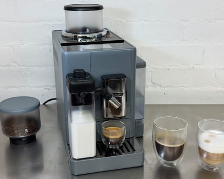 Testing bean to cup coffee machines. De’Longhi Rivelia