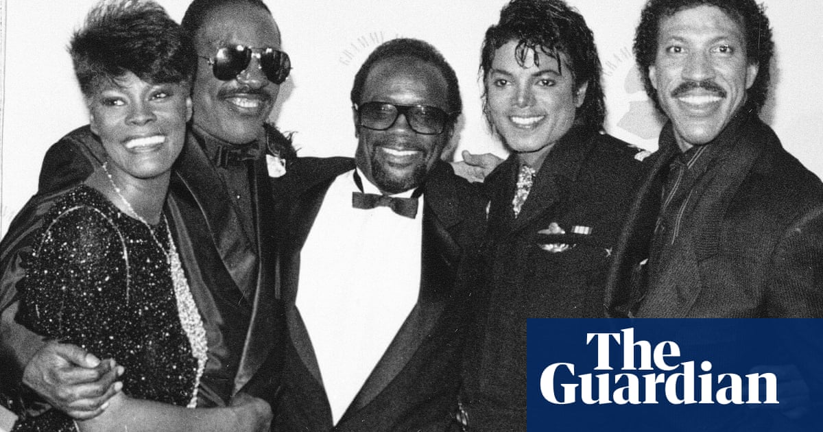 Quincy Jones: The Hit-Making Legend Who Created Superstars and Changed Pop History with Artists like Elvis, Donna, and Stevie Quincy Jones: The Hit-Making Legend Who Created Superstars and Changed Pop History with Artists like Elvis, Donna, and Stevie