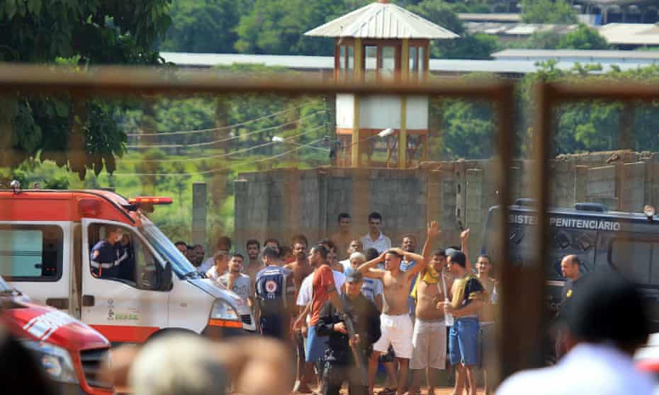 At least nine people died and 14 were injured during clashes when a group of prisoners invaded a pavilion of Aparecida prison in Goiania, Brazil. 