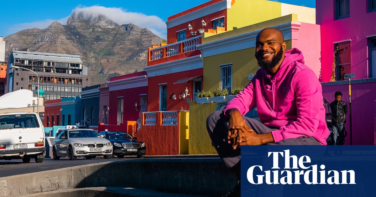 Creatief aan de slag: Afrikaanse YouTubers en TikTokers zoeken naar manieren om het lonend te maken | Mondiale ontwikkeling Creatief aan de slag: Afrikaanse YouTubers en TikTokers zoeken naar manieren om het lonend te maken | Mondiale ontwikkeling