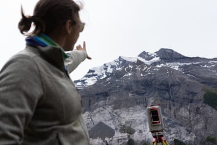 A scientist explains how instruments help track any movement on the mountains, allowing them to alert and evacuate residents and tourists ahead of a major rock fall.