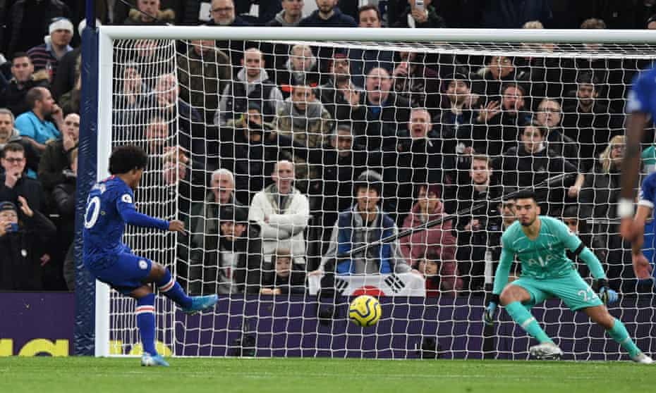 Willian’s penalty wraps up the win for Chelsea