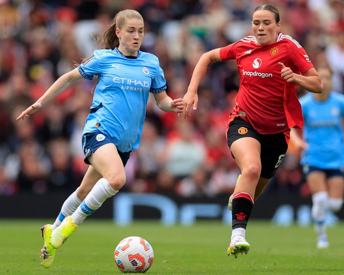 Manchester United and City Finalize Player Swap Deal