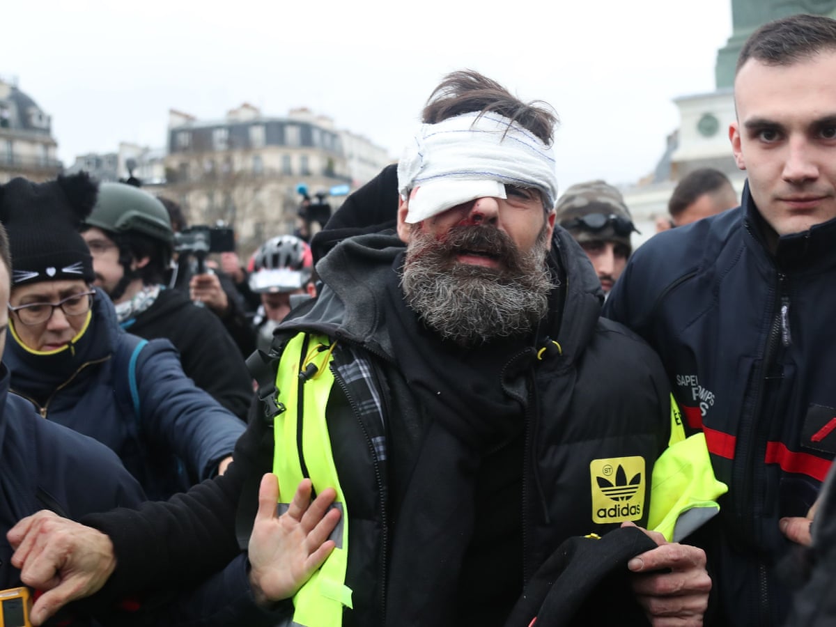 желтые жилеты во франции